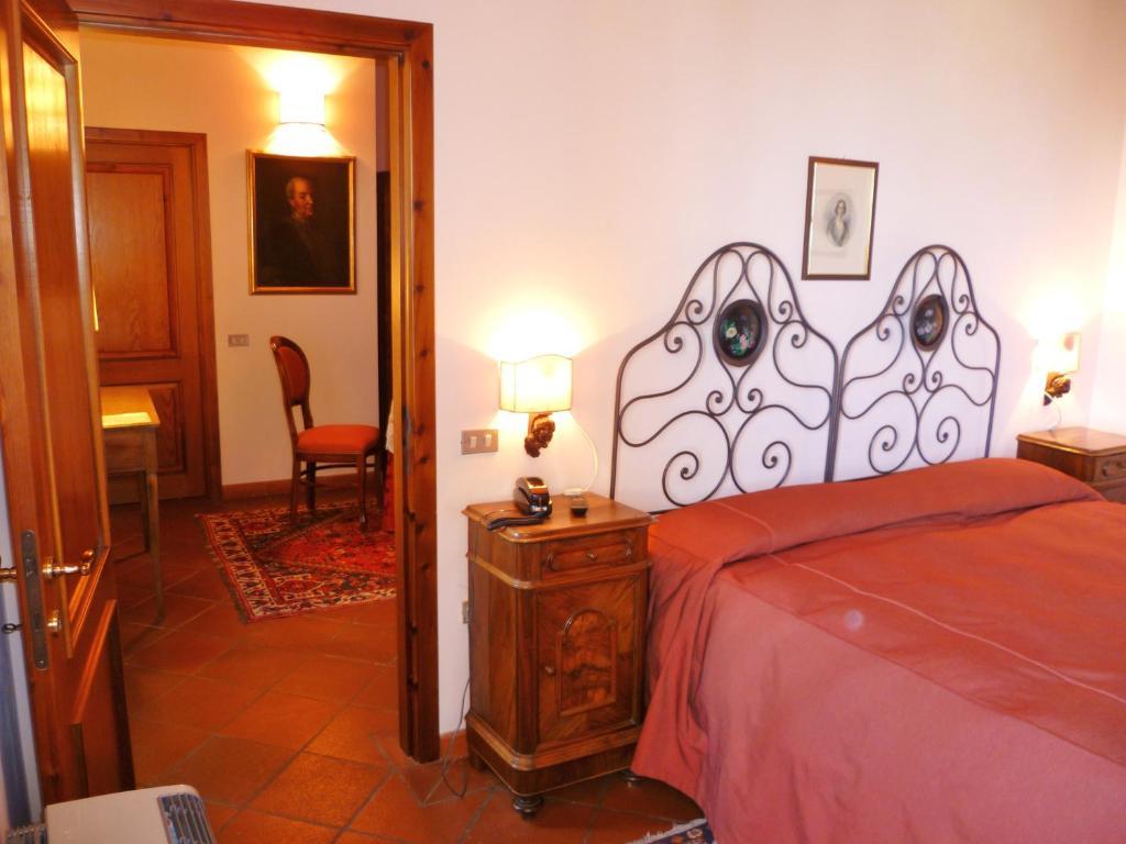 Locanda Di Villa Torraccia Pesaro Camera foto